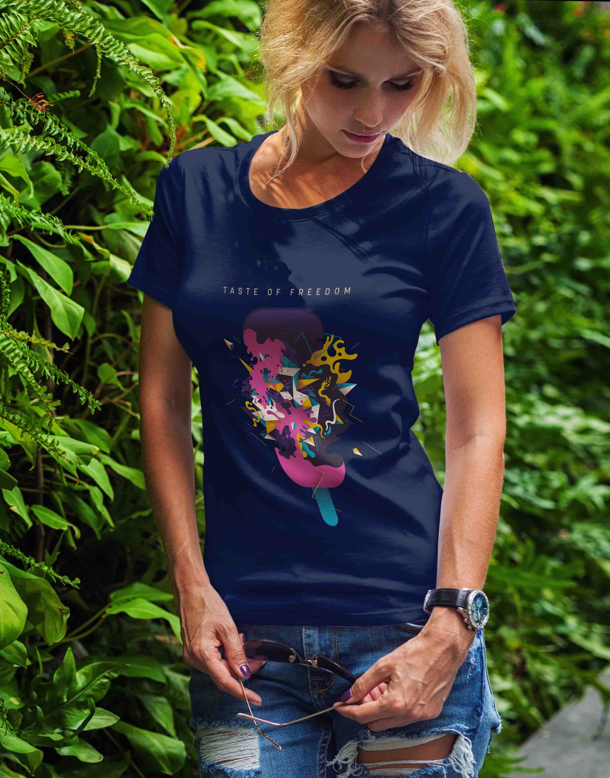 Women's navy blue taste of freedom graphic printed tshirt
