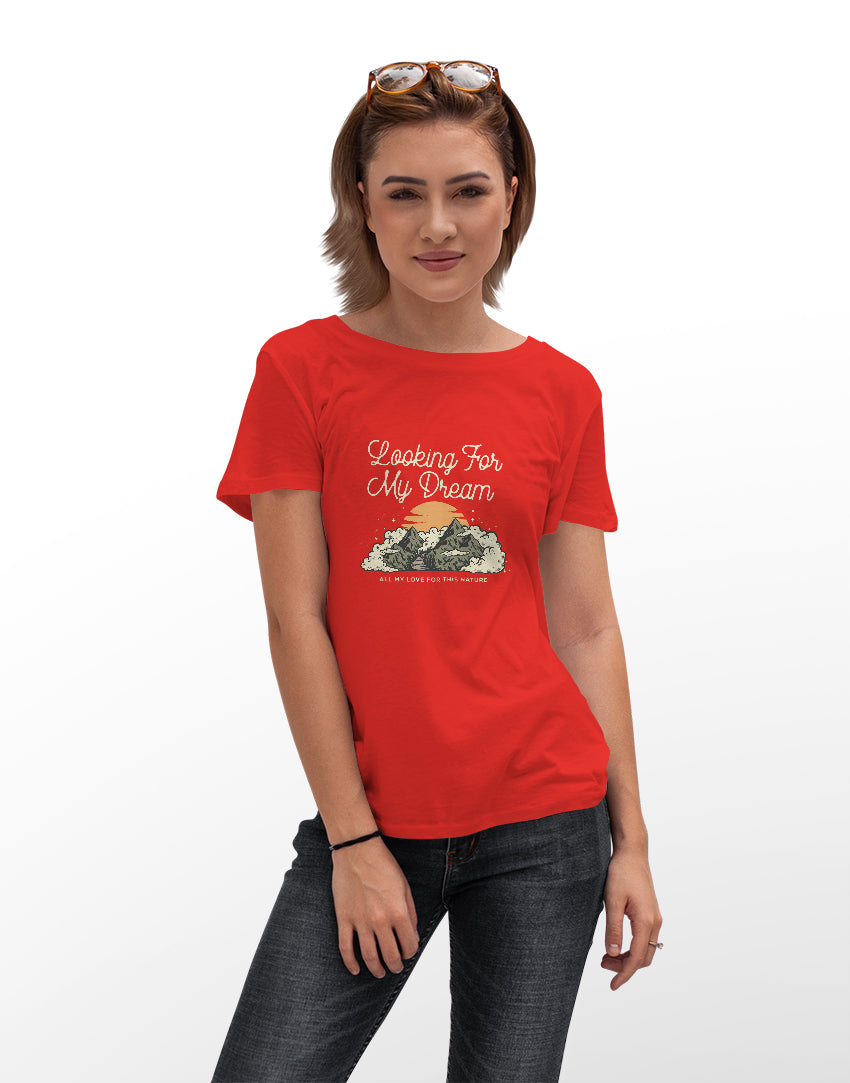 Women's red looking for my dream graphic printed tshirt